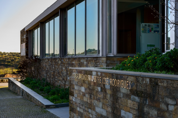 Turismo Alf&acirc;ndega